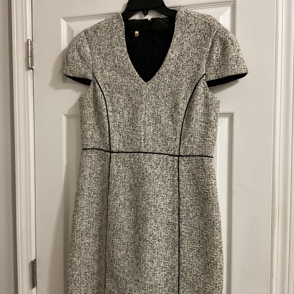 4 Collective Black/White Tweed Dress with Black Leather Piping, Size 12 - Picture 5 of 8
